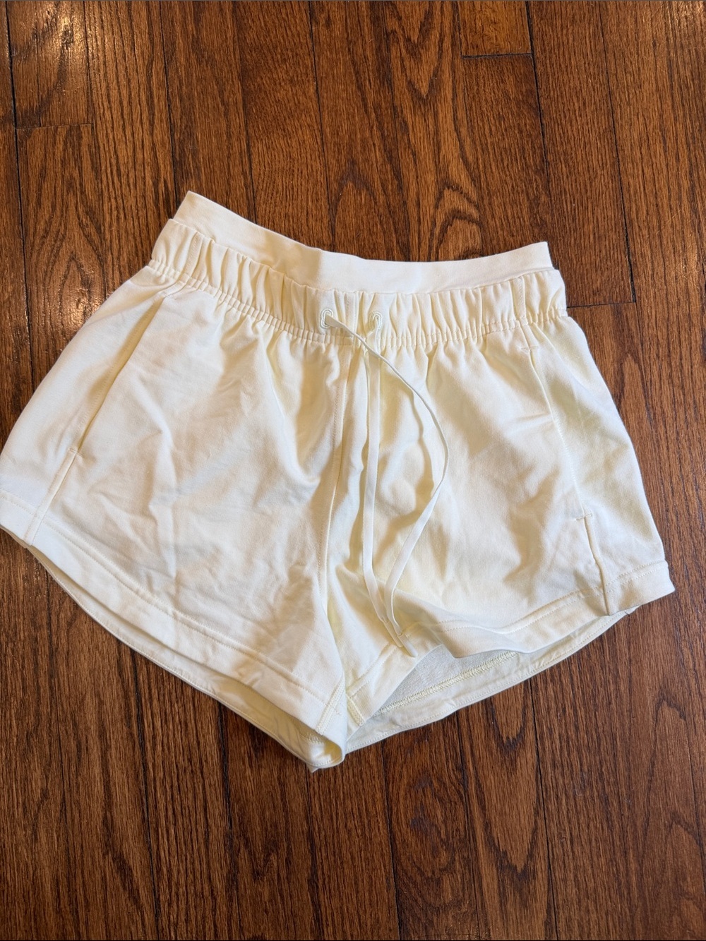 Lululemon Inner Glow High-Rise Short - Picture 2 of 6